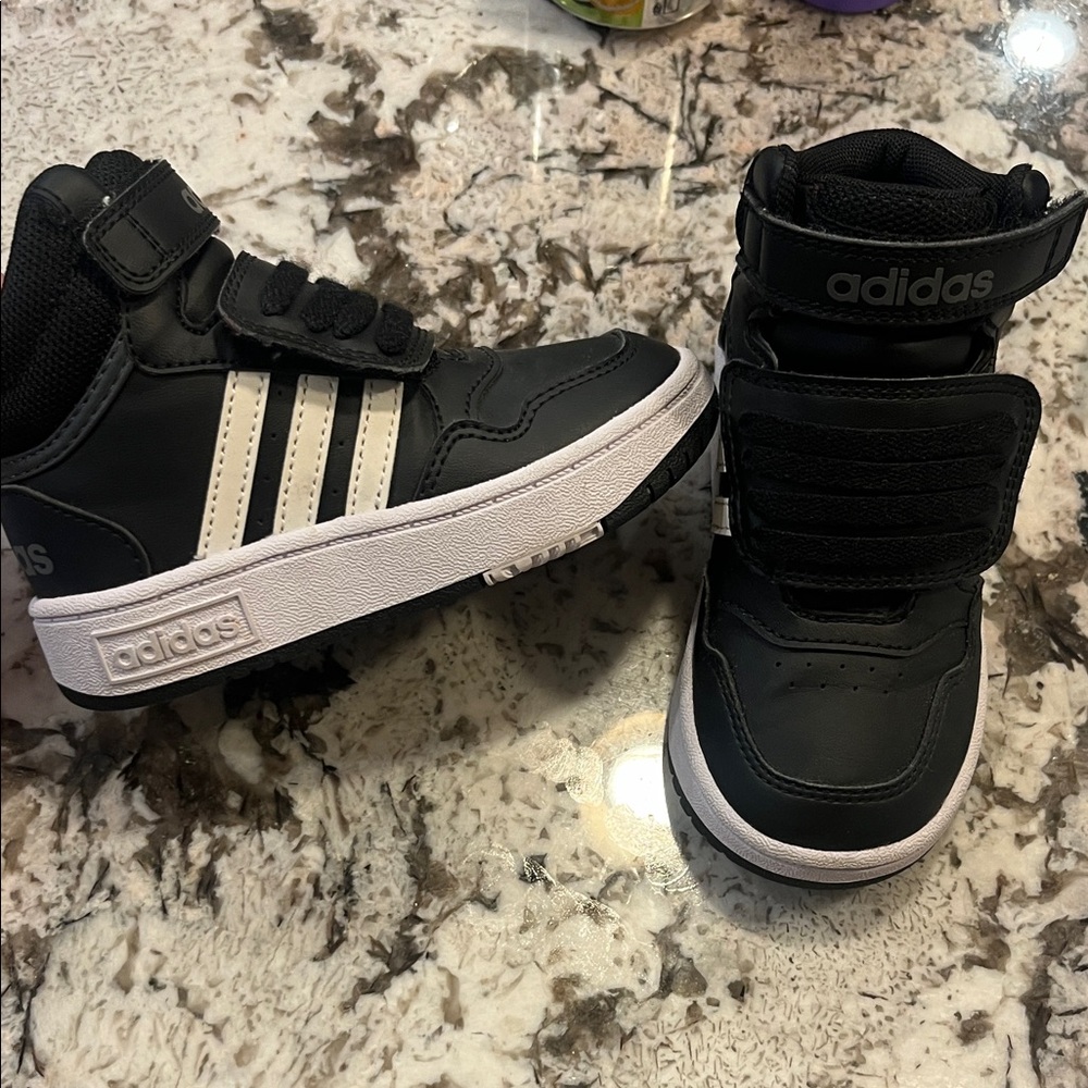 adidas kids sneakers